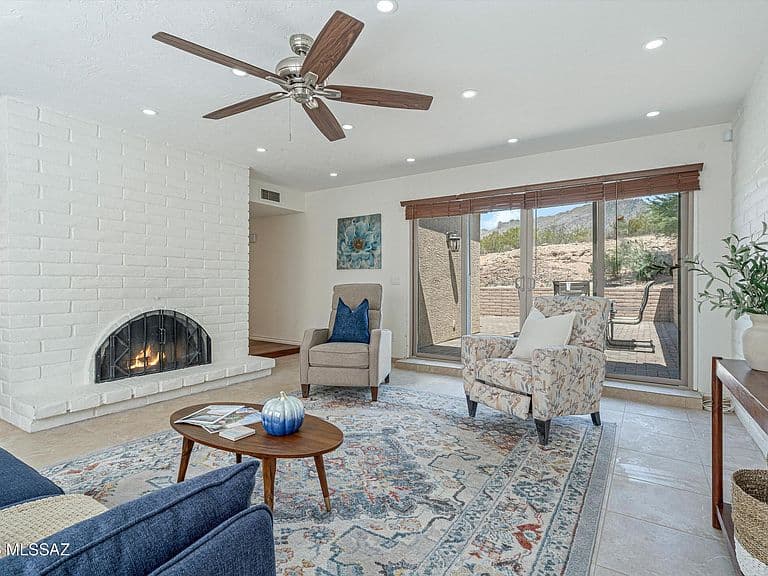 4671 E Camino De Oro photo 3