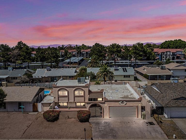 5004 W Kaler Dr photo 3