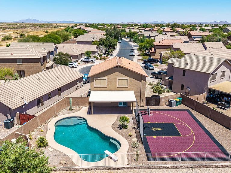 42855 W HILLMAN Drive photo 1