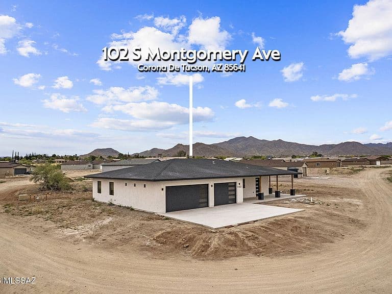 102 S Montgomery Ave photo 2