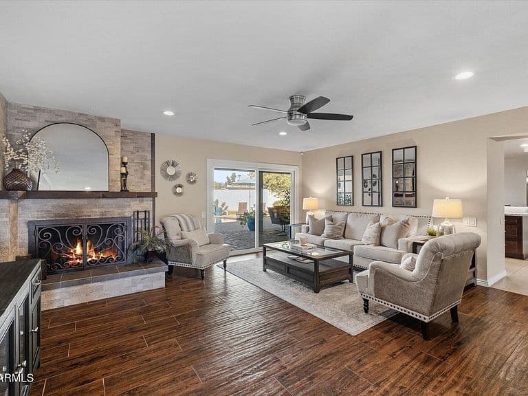12659 N 56TH Way photo 5