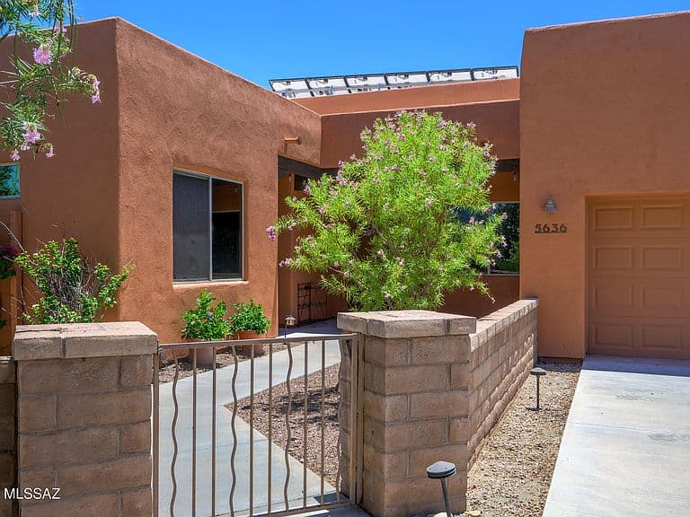 5636 S Creosote Ridge Way photo 5