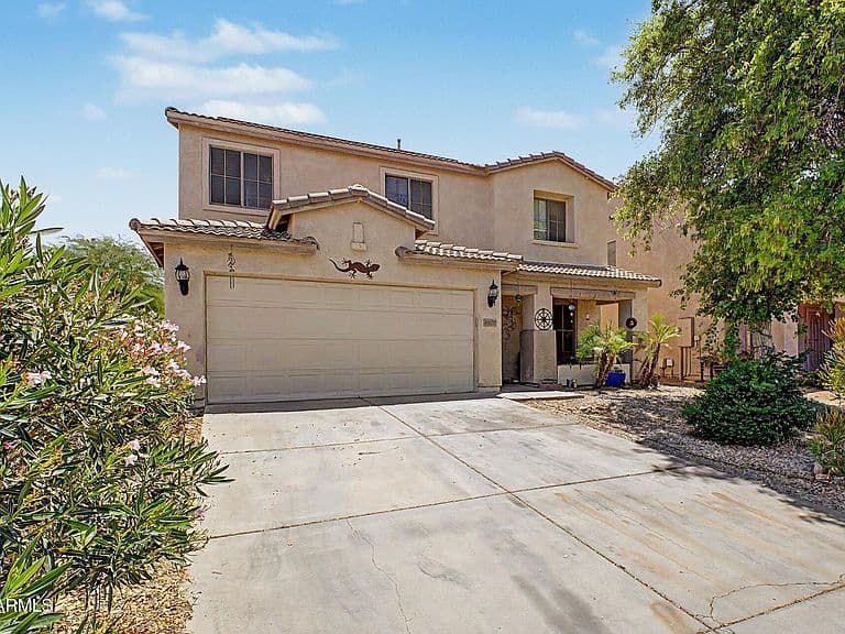 43557 W SAGEBRUSH Trail photo 1