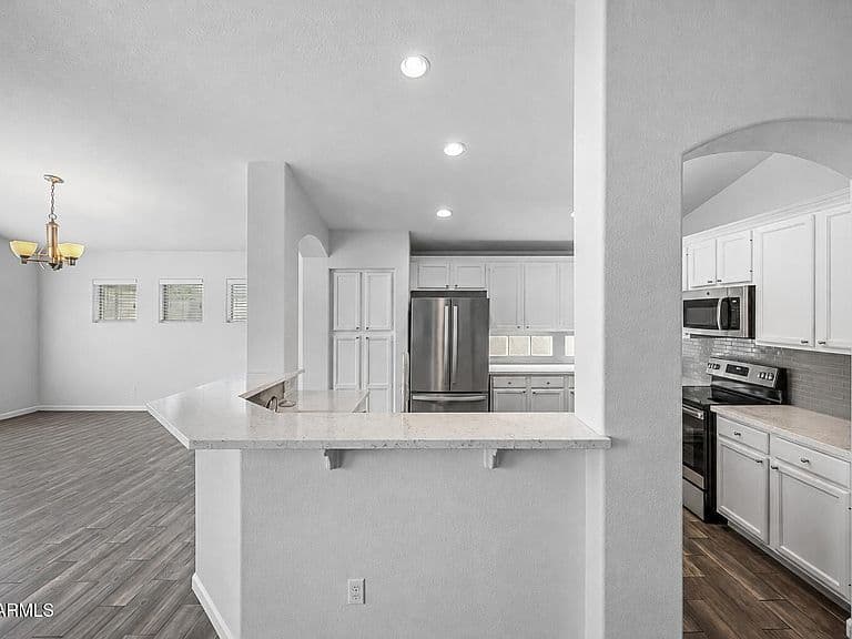 4622 E THORN TREE Drive photo 5