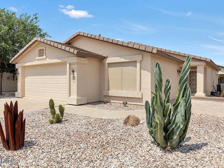 3444 E BELLERIVE Place photo 1