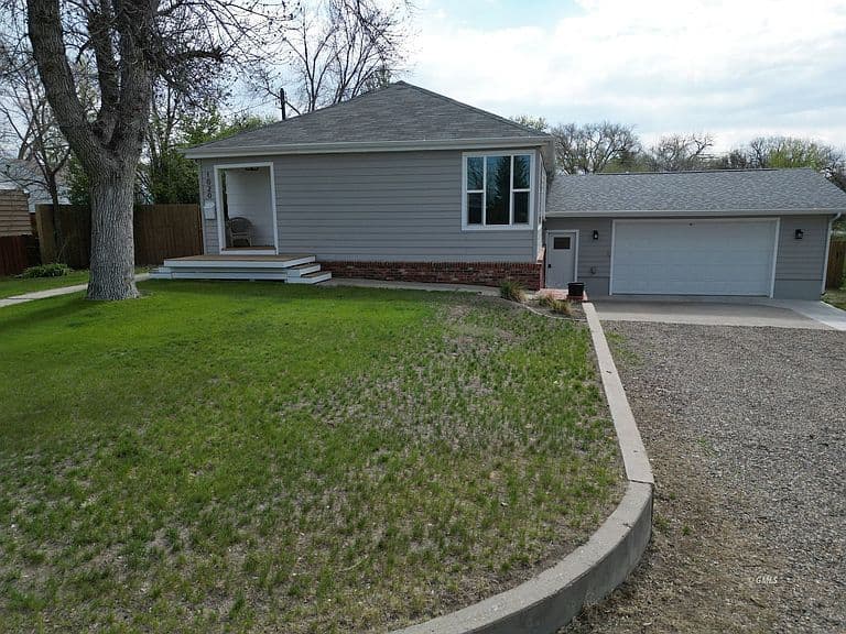 1020 N River Ave photo 3