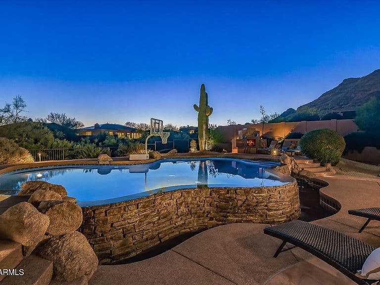 27562 N 83RD Glen photo 3