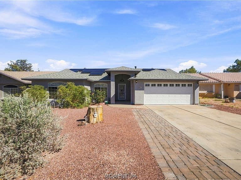 3841 E Snavely Avenue photo 1