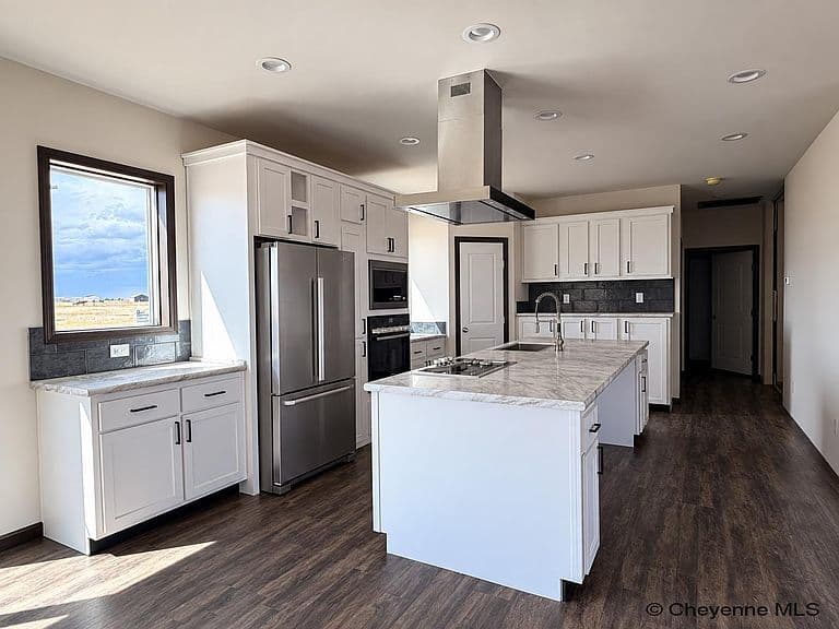 306 Road 151 photo 2