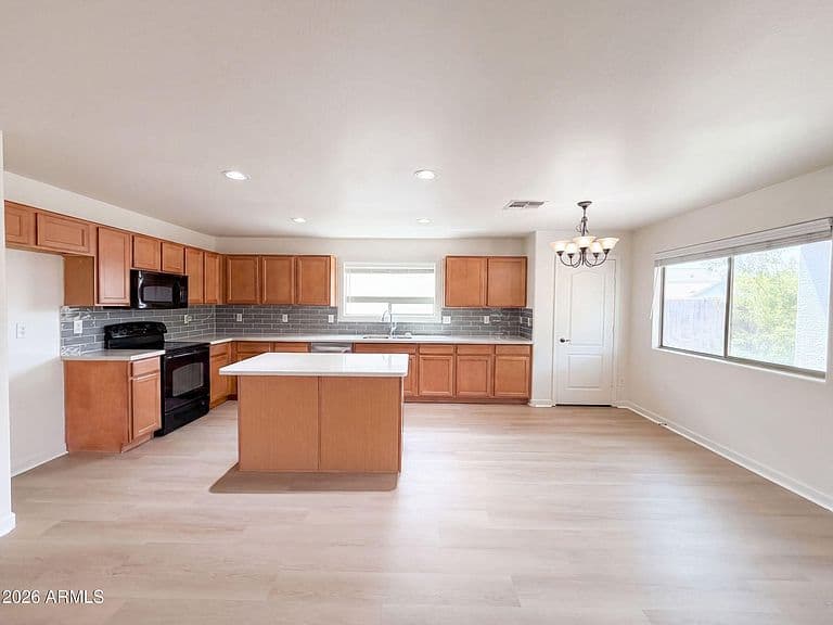 1390 E RYAN Road photo 2