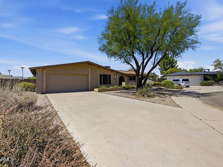 4806 S Kachina Drive photo 4