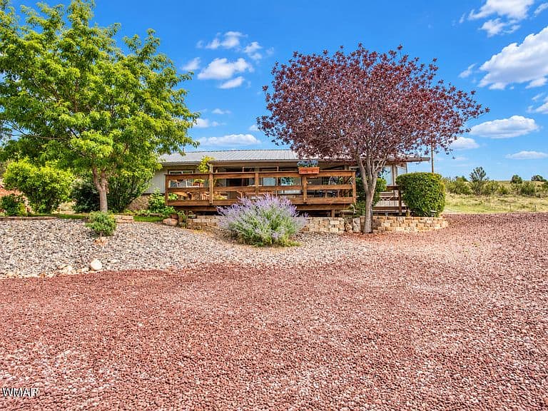 765 N Alta Vista Dr photo 2
