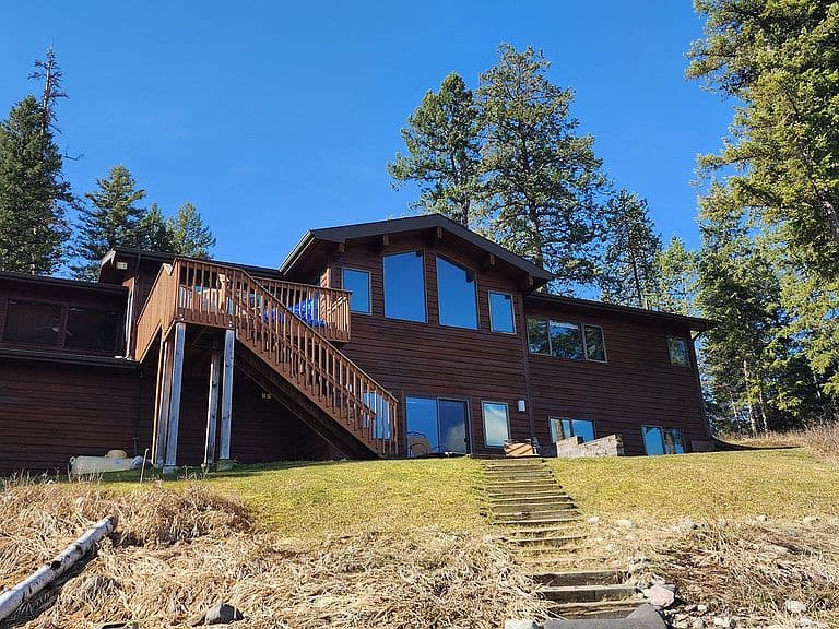 989 Lake Of The Woods Ln photo 3