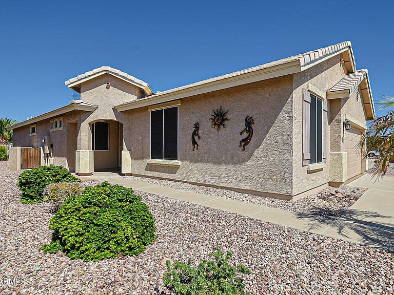 22992 W ARROW Drive photo 3