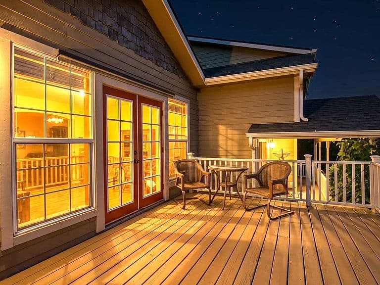 553 Sunset West photo 1