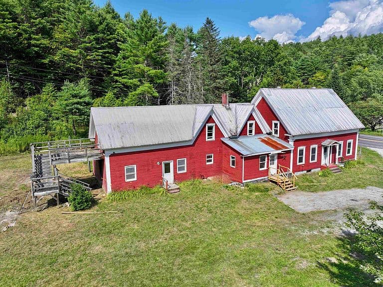 6395 Vermont Route 14 photo 2