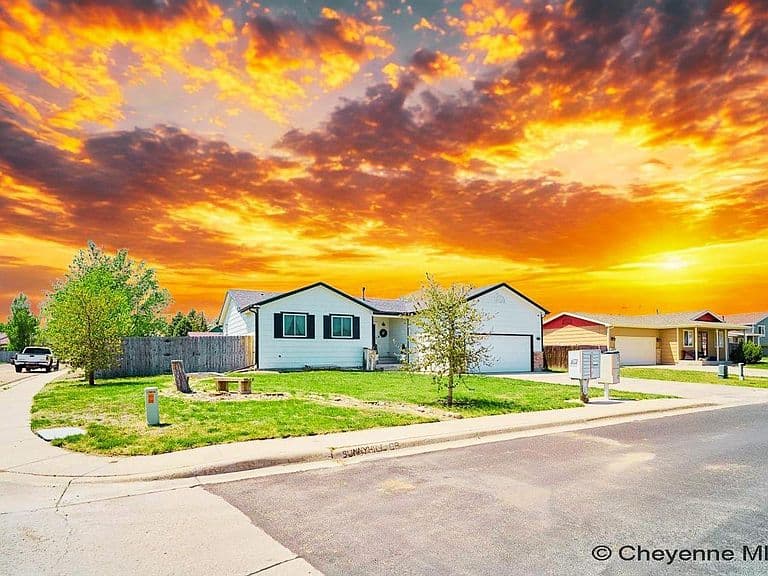 5015 Sunny Rdg photo 2