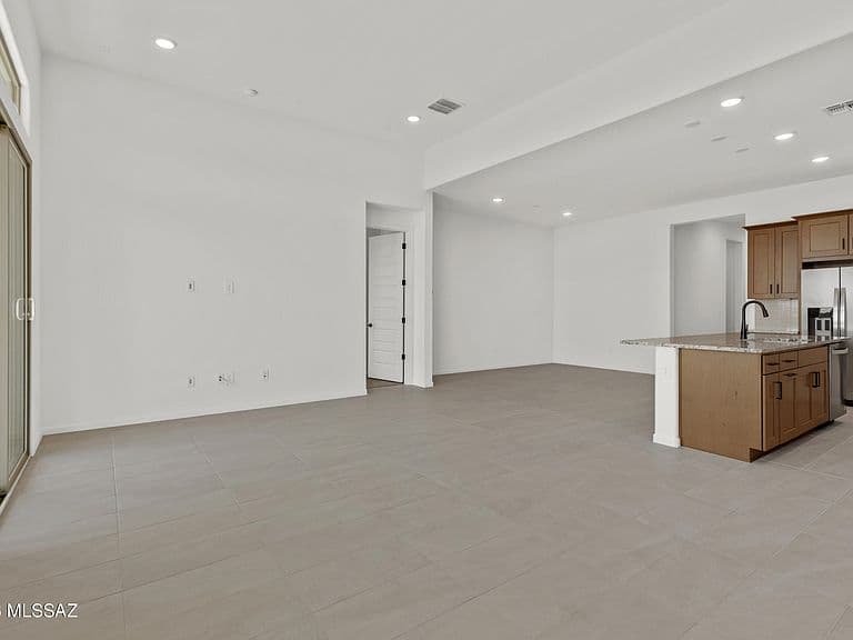 7549 W Janusia Ln photo 2