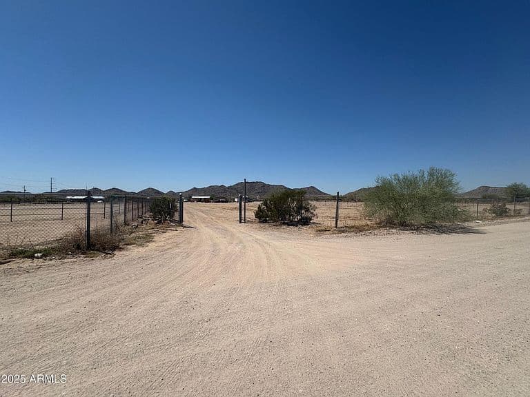 56163 W PAPAGO Road W photo 1