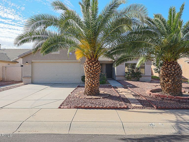 16104 N 138th Dr photo 2