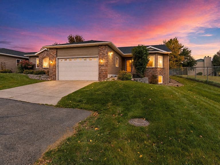 309 Commons Way photo 1