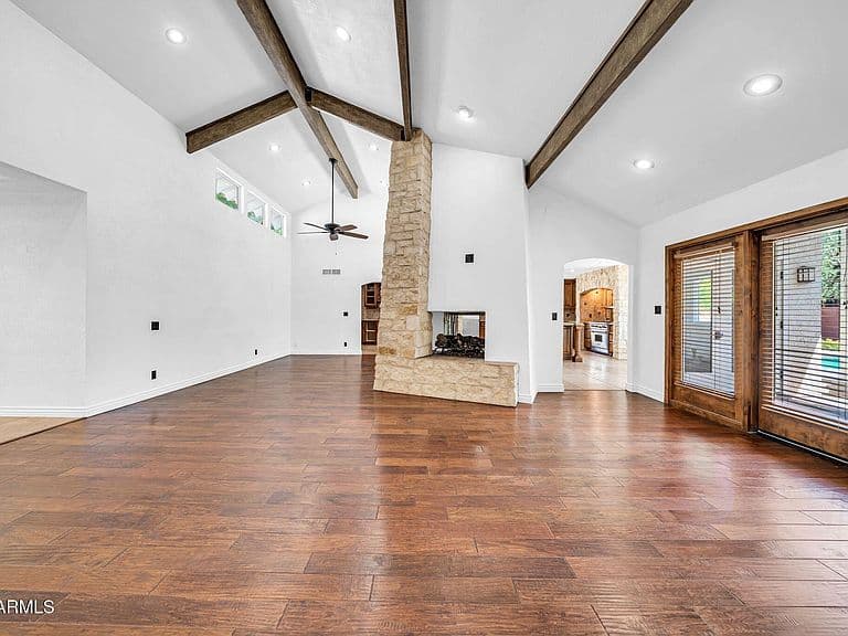 7351 E Keim Dr photo 5