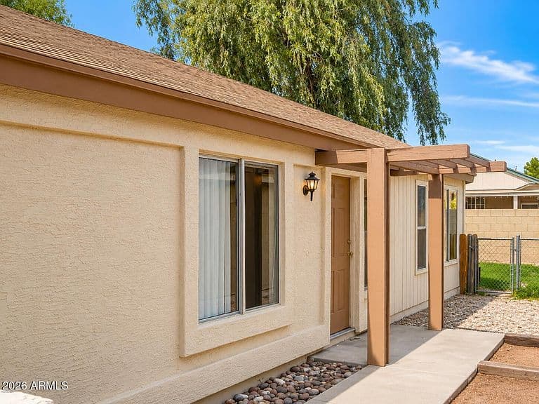 3954 W DENVER Street photo 2