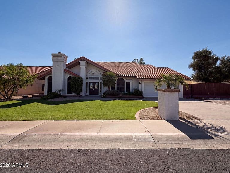 13816 N 50TH Street photo 1