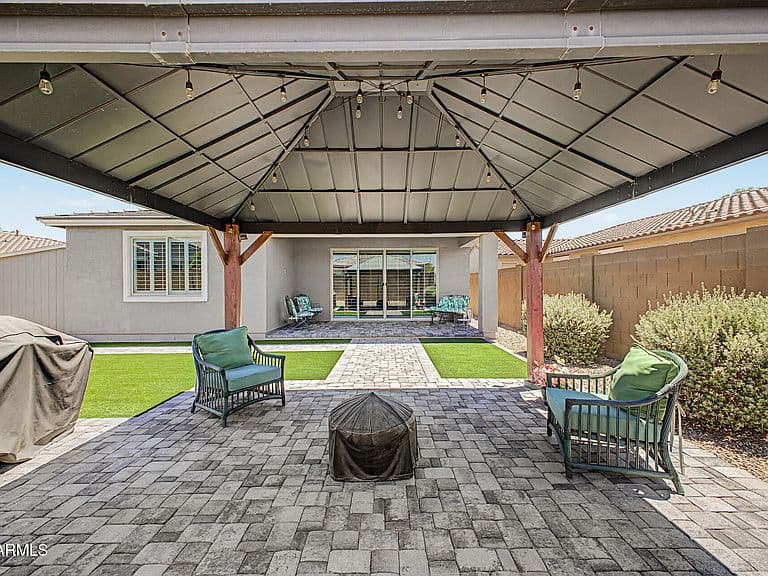 1230 E GABRILLA Drive photo 4