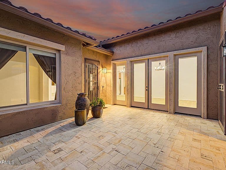 5722 S MESQUITE GROVE Way photo 4