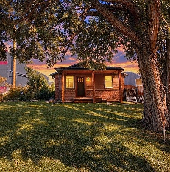 2409 Rosewyn Ln photo 1
