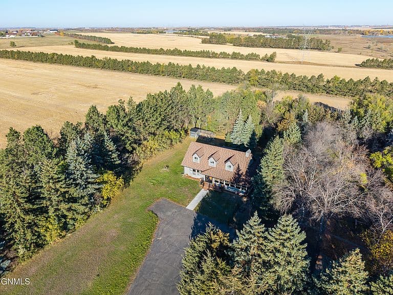 10150 Highway 10 photo 3