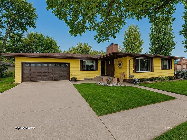 409 N River Ave photo 1
