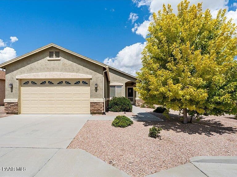 6178 E Livingston Loop photo 1