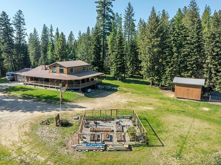 31582 E Hayden Lake Rd photo 1