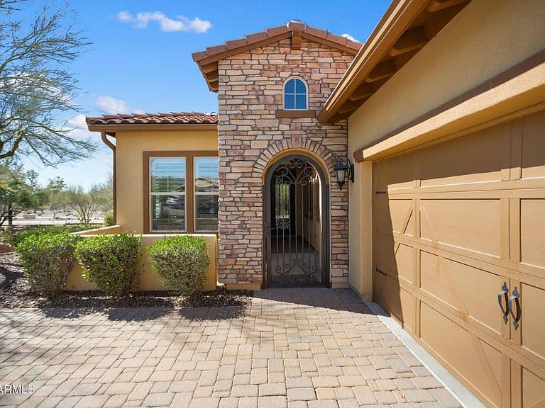 12047 W RED HAWK Drive photo 5