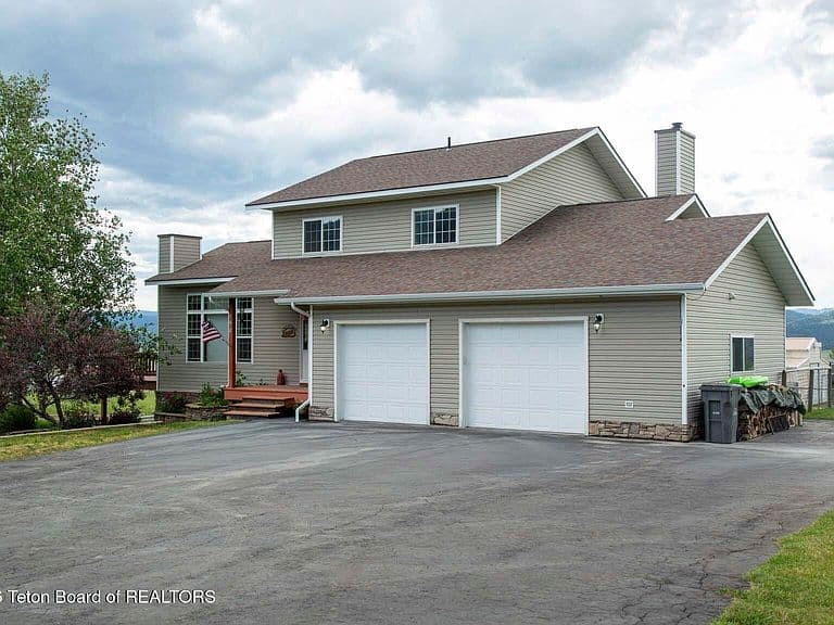 190 Lariat Dr photo 4