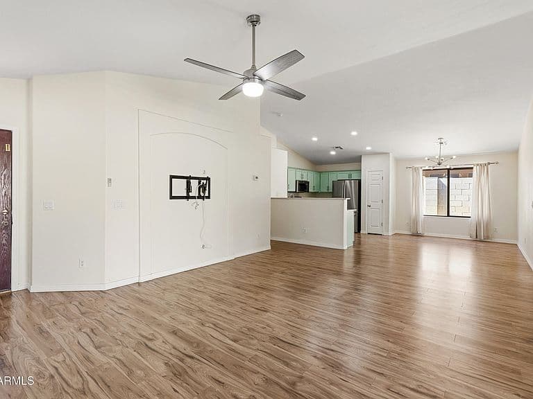 15234 W POLK Street photo 3