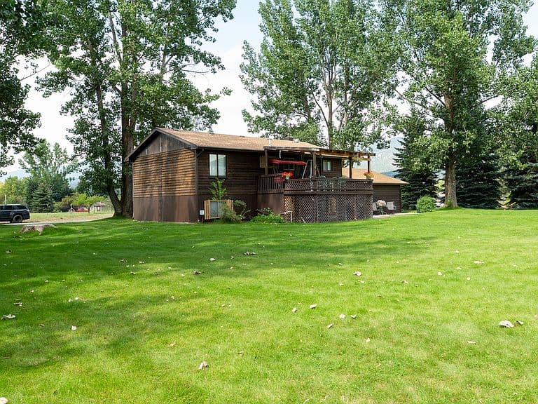 15700 N Park Dr photo 5
