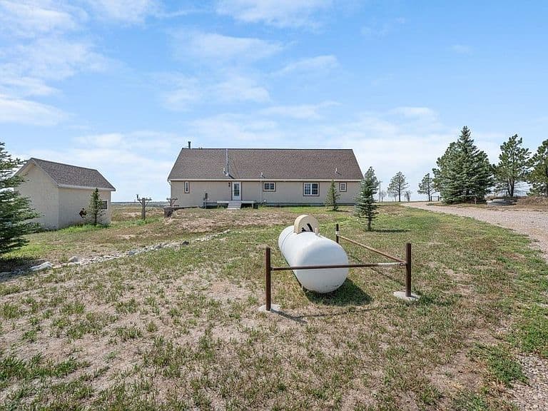 2125 County Road 150 photo 4