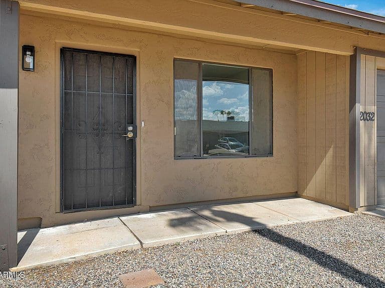 2032 W OBISPO Avenue photo 4