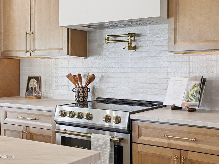 5819 E Redfield Rd photo 5