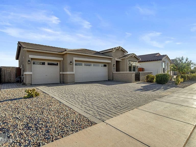 40425 W Agave Road photo 5