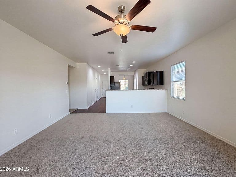 19539 N ROSE Court photo 3