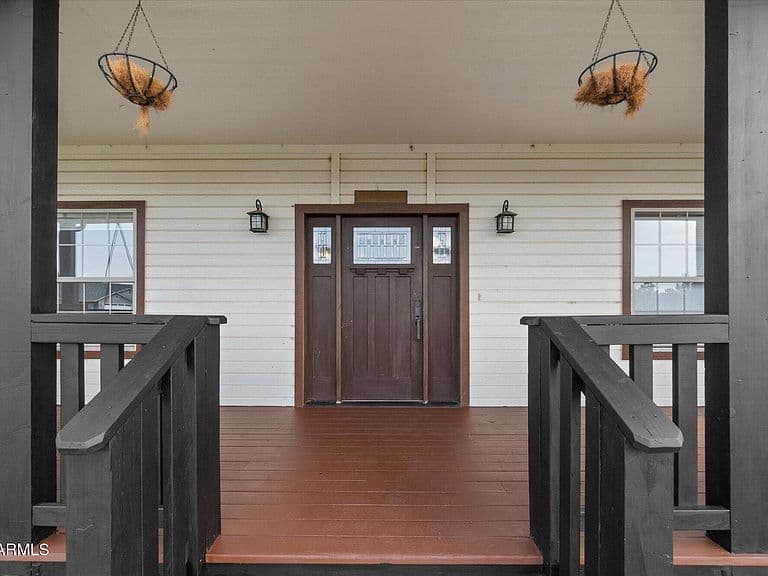 9152 E NEPTUNE Drive photo 2