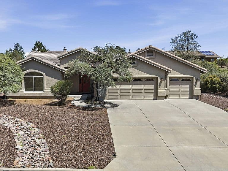 1002 Panicum Dr photo 1