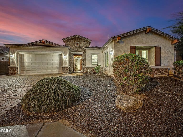 2950 E DERRINGER Way photo 1
