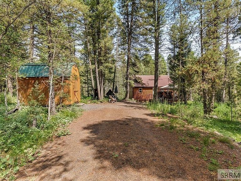 4132 Beaver Springs Rd photo 2