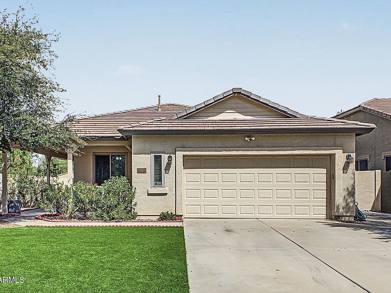 4010 E SUNDANCE Court photo 4