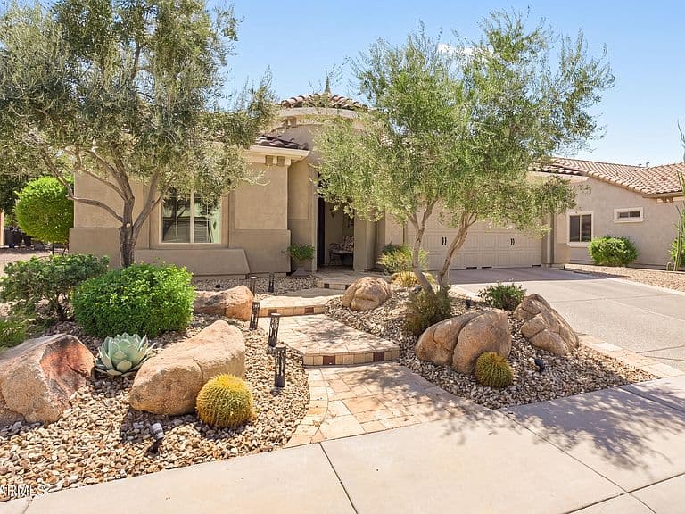 27077 W SEQUOIA Drive photo 1